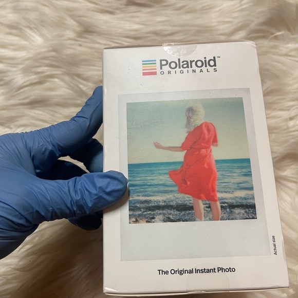 POLAROID ONE STEP 2 i-TYPE INSTANT CAMERA IN ORIGINAL BOX - Picture 7 of 11